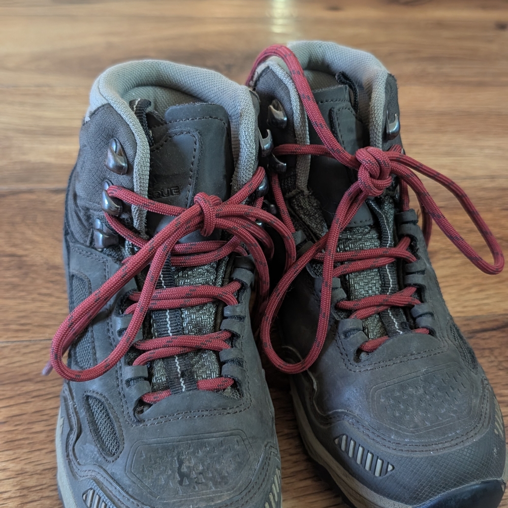 Vasque Kids Shoes in Gray with Red Laces